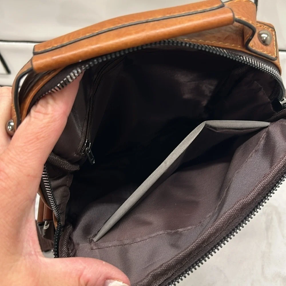 Weixer Crossbody Men’s Shoulder Bag Vintage Leather Vertical Hand Business NWOT